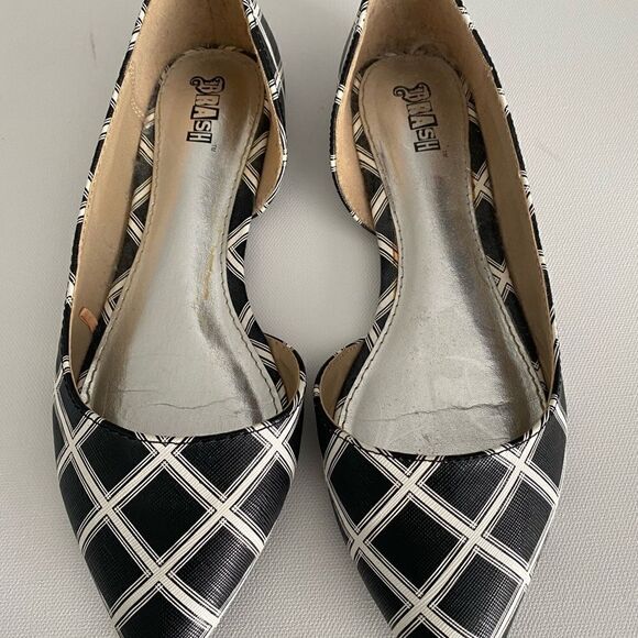 Brash Black/White  Pointed Toe Flats 7.5 - Picture 2 of 8